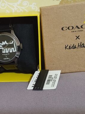 Coach × Keith Haring Graphic Watch with Dark Brown Leather Strap